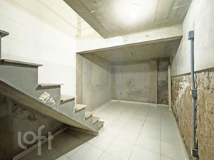 Image 38 - 304960