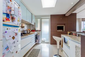Image 21 - 305003