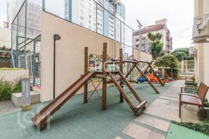 Image 16 - 305018