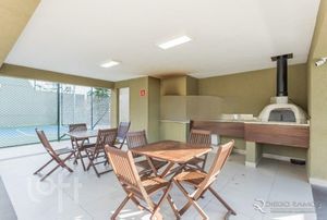 Image 19 - 305069