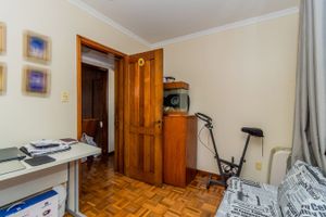 Image 4 - 305145