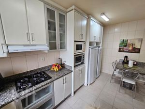 Image 16 - 305232