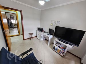Image 10 - 305232