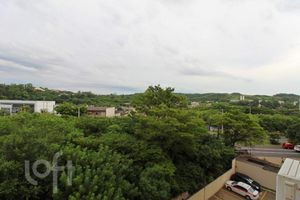 Image 29 - 305241