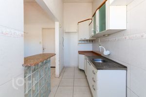 Image 34 - 305281