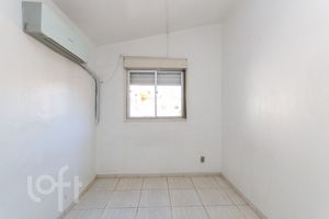 Image 37 - 305281