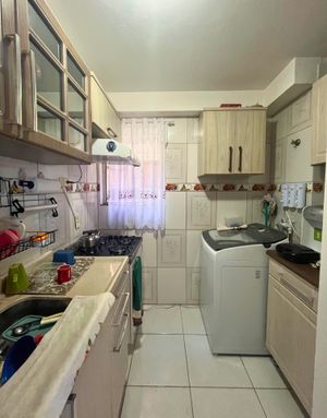 Image 3 - 305283