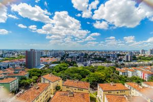 Image 9 - 305309