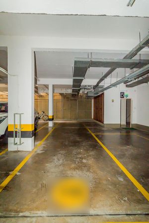 Image 36 - 305309