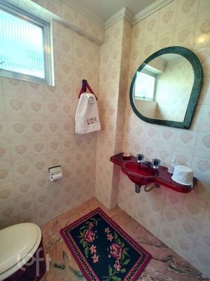 Image 12 - 305333