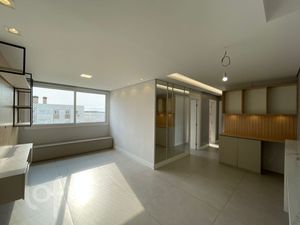 Image 38 - 305351