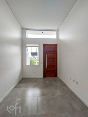 Image 14 - 305402