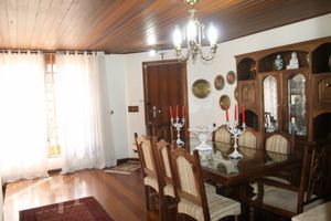 Image 5 - 305427