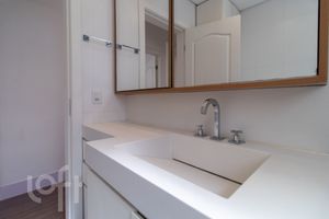 Image 39 - 305445