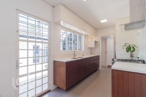 Image 1 - 305445