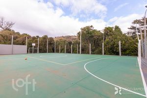 Image 1 - 305453