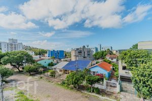 Image 13 - 305470