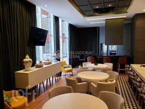 Image 13 - 305527