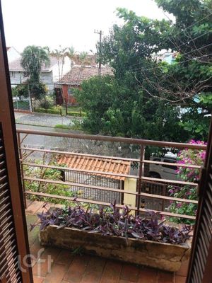 Image 11 - 305533
