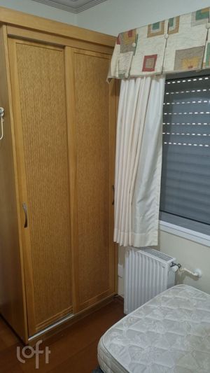 Image 19 - 305590