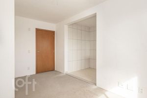 Image 3 - 305620