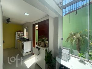 Image 11 - 305630