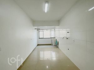 Image 16 - 305633