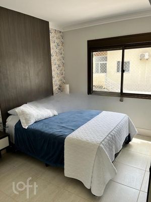 Image 13 - 305667