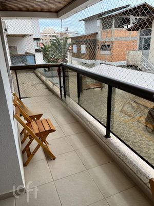Image 4 - 305667