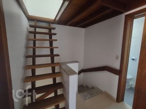 Image 19 - 305683