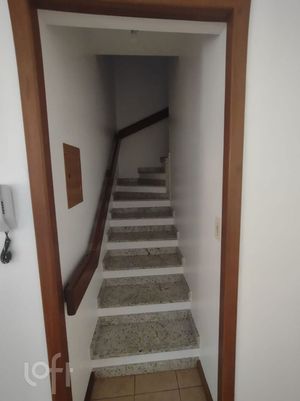 Image 7 - 305683