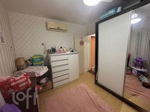 Image 17 - 305703