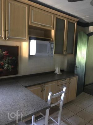 Image 12 - 305728