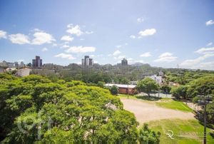 Image 7 - 305735