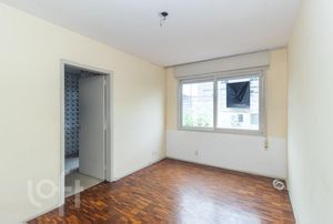 Image 35 - 305762