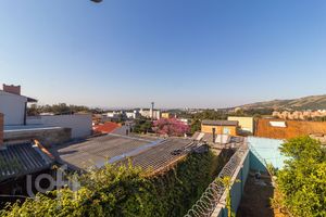 Image 38 - 305818