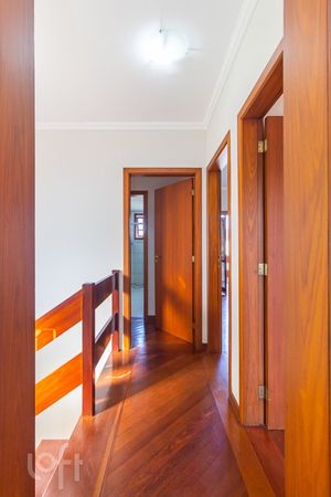 Image 12 - 305818