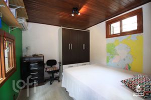Image 37 - 305843