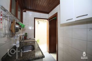 Image 33 - 305843