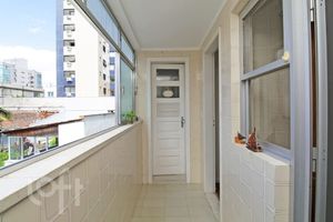 Image 7 - 305871
