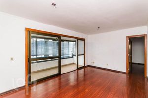 Image 36 - 305891