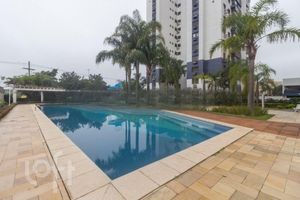 Image 28 - 305891