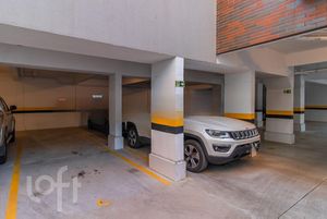 Image 31 - 305896