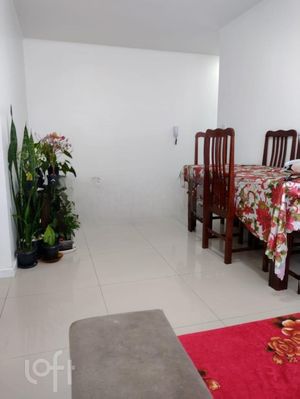 Image 27 - 305898