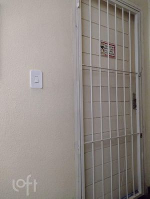 Image 19 - 305898