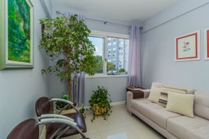 Image 1 - 305945