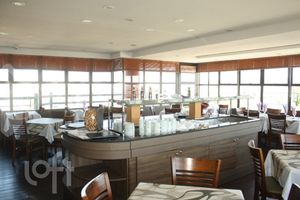 Image 35 - 305957