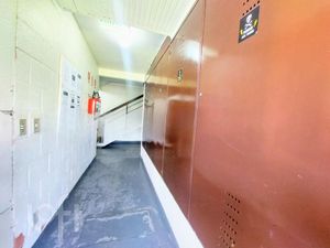 Image 15 - 305962