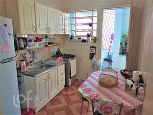 Image 10 - 306037
