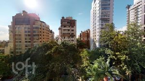 Image 30 - 306057